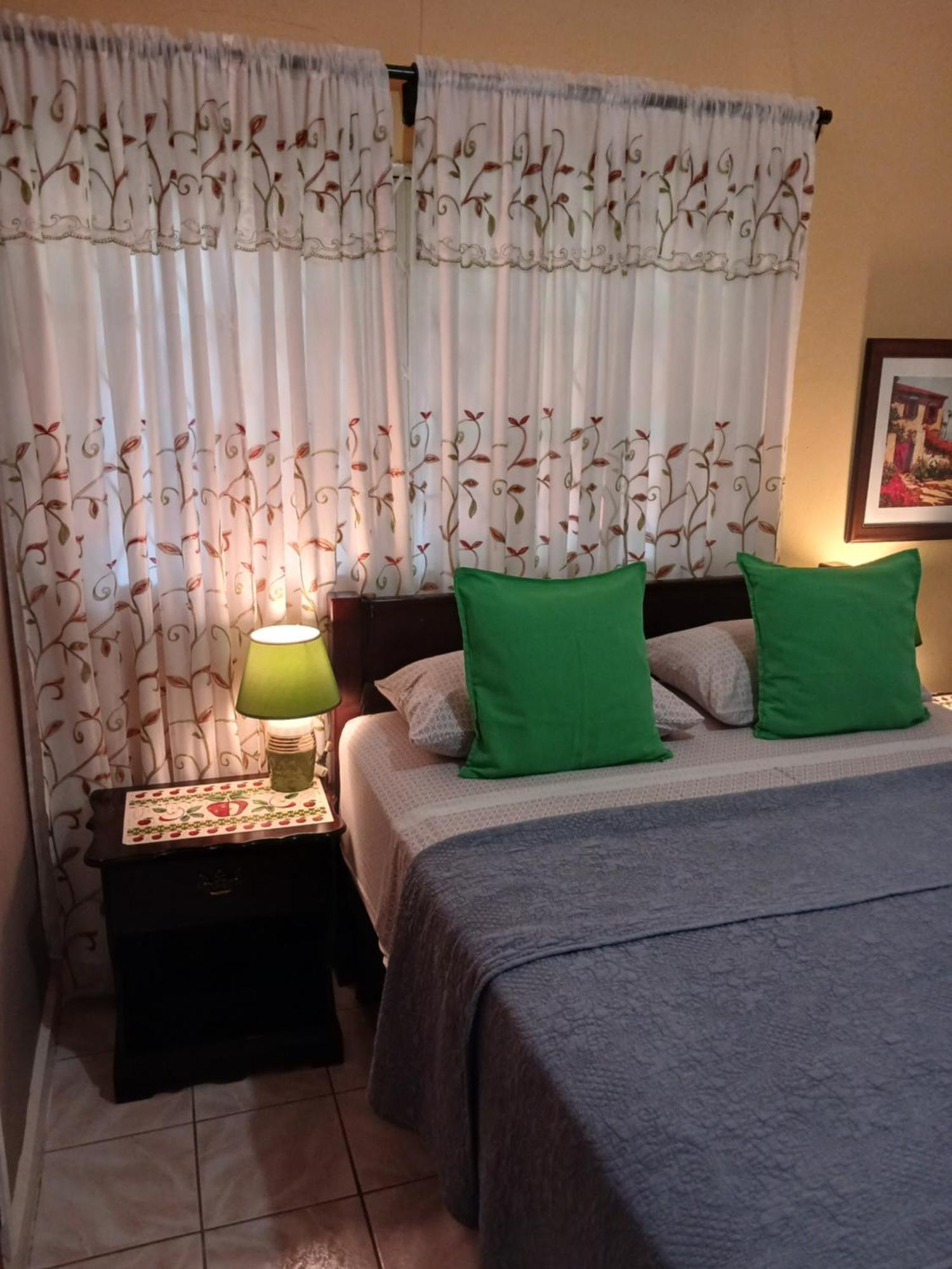 Ultimate Freedom Bed And Breakfast Santa Cruz 외부 사진