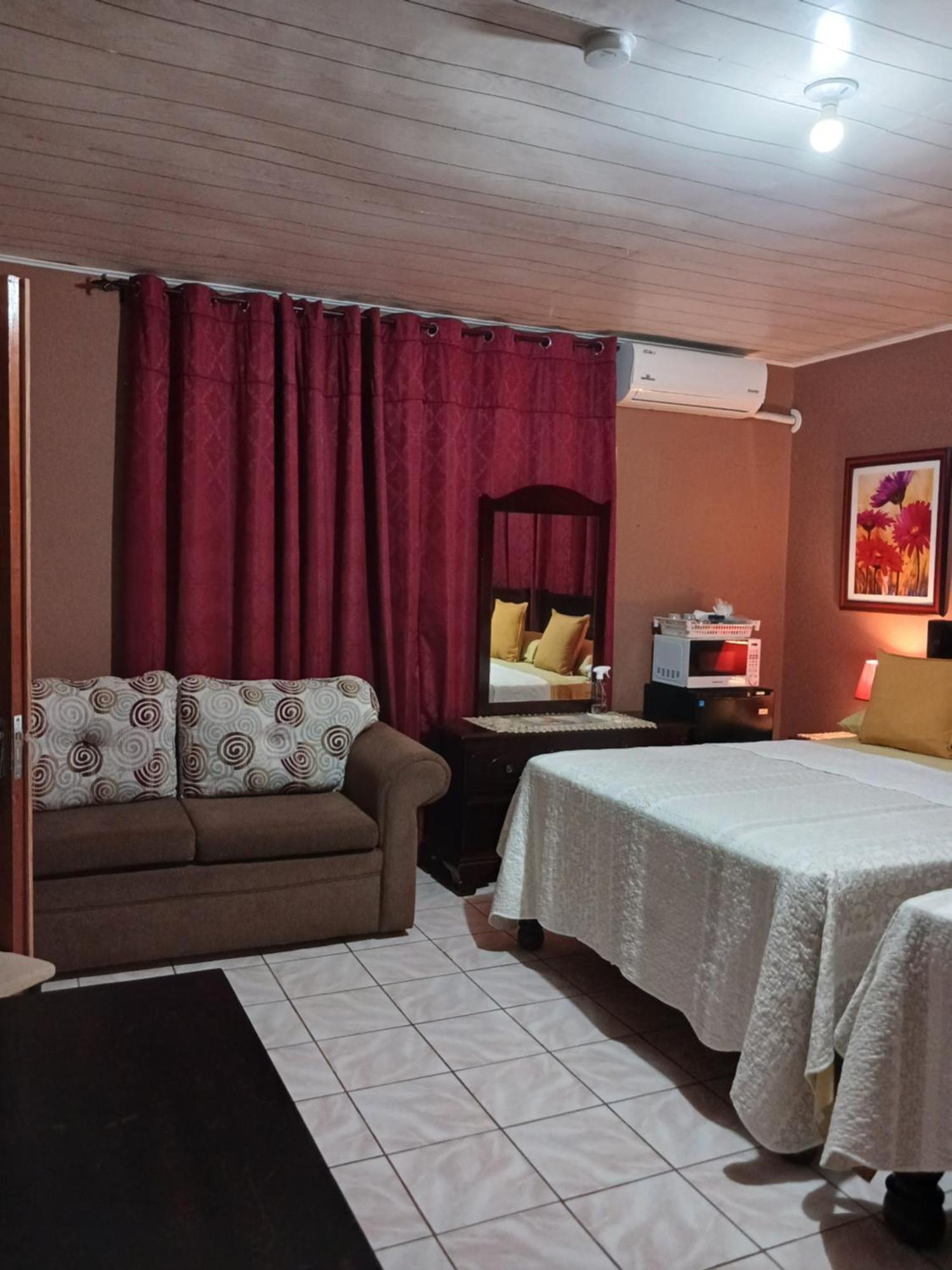 Ultimate Freedom Bed And Breakfast Santa Cruz 외부 사진